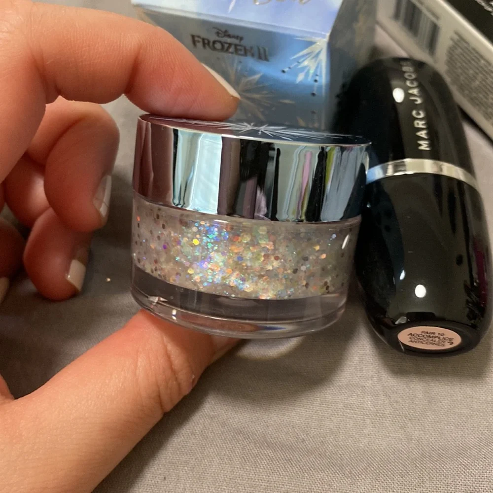 Makeup bundle - Picture 4 of 6